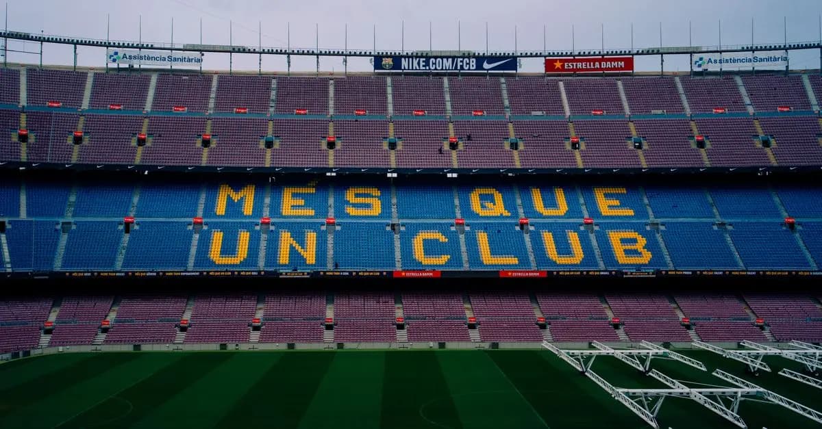La Vida y Carrera de Raúl González: El Emblema del Fútbol Español