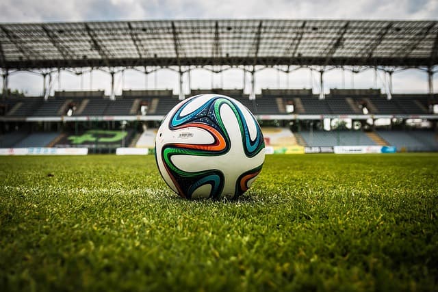 La Vida y Carrera de Ronaldinho: El Mago del Fútbol
